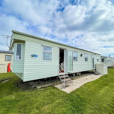 8 Berth Caravan For Hire At Heacham Holiday Park In Norfolk Ref 21024F Hotell Exteriör bild