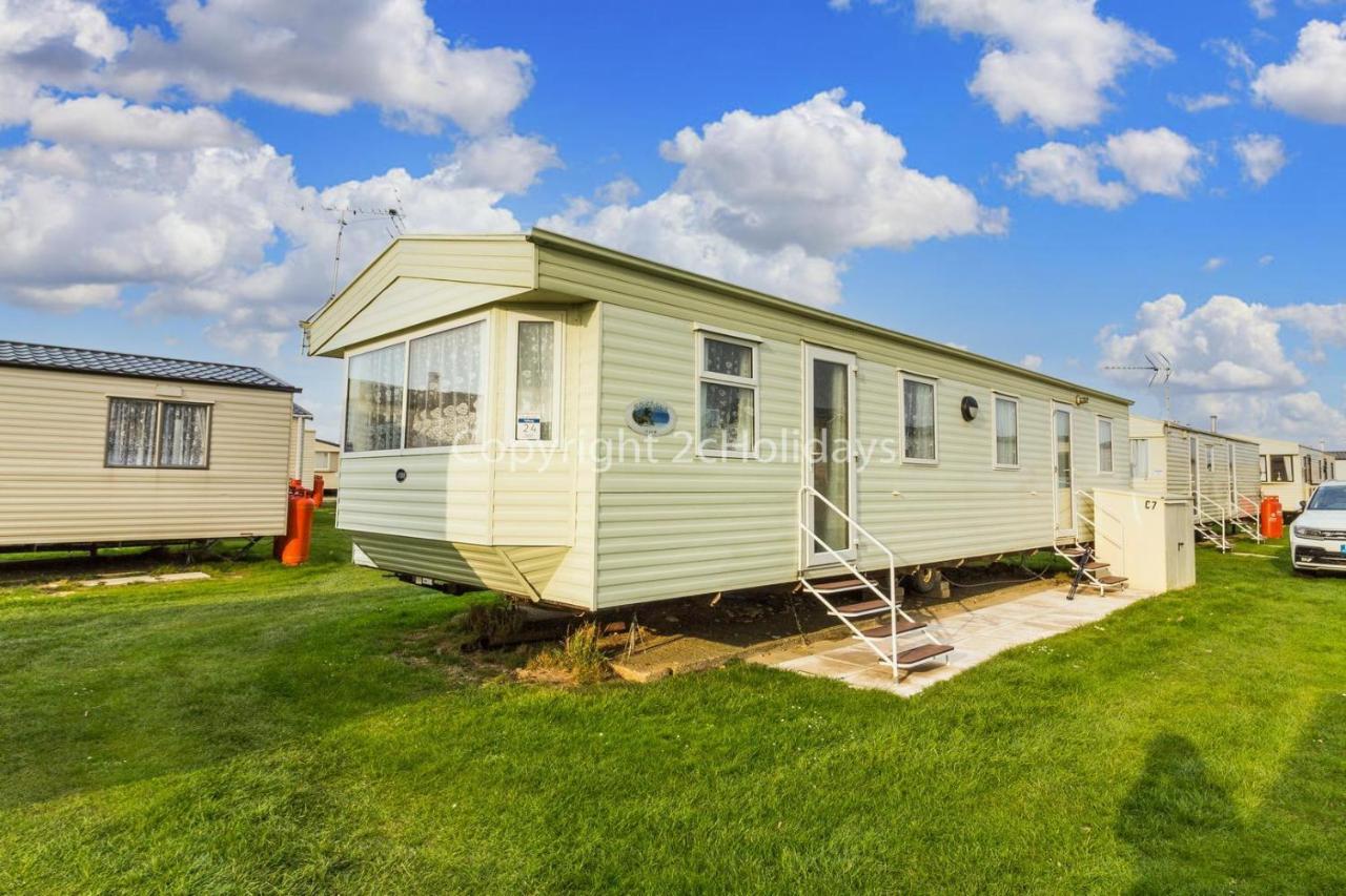 8 Berth Caravan For Hire At Heacham Holiday Park In Norfolk Ref 21024F Hotell Exteriör bild