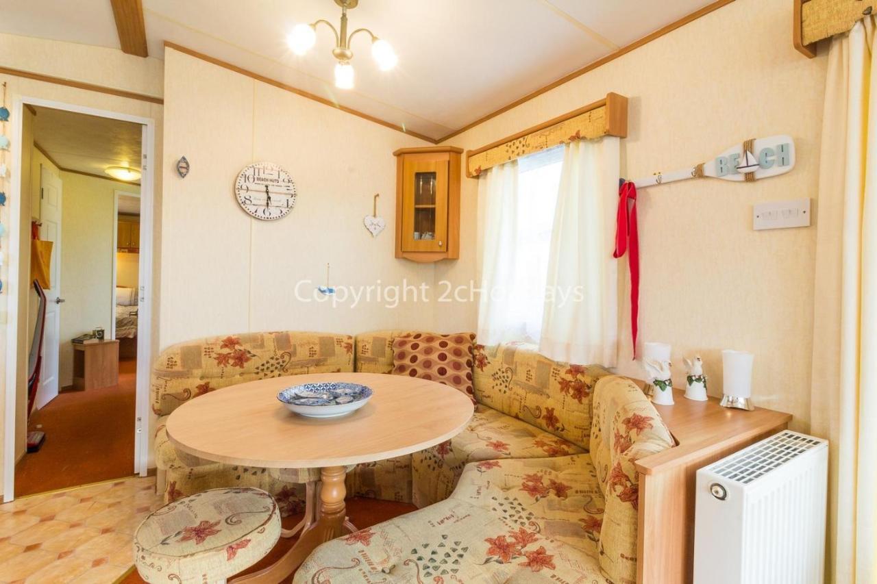 8 Berth Caravan For Hire At Heacham Holiday Park In Norfolk Ref 21024F Hotell Exteriör bild