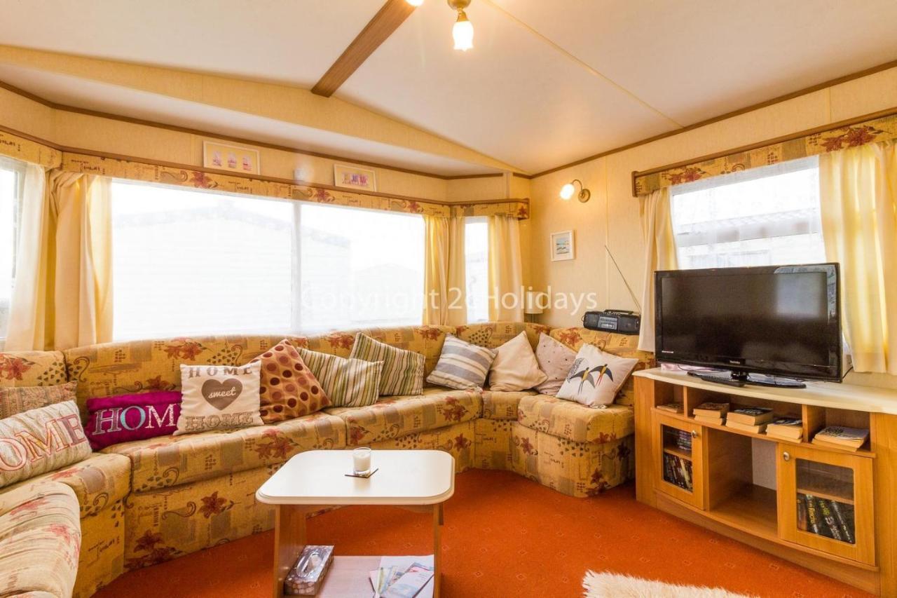 8 Berth Caravan For Hire At Heacham Holiday Park In Norfolk Ref 21024F Hotell Exteriör bild