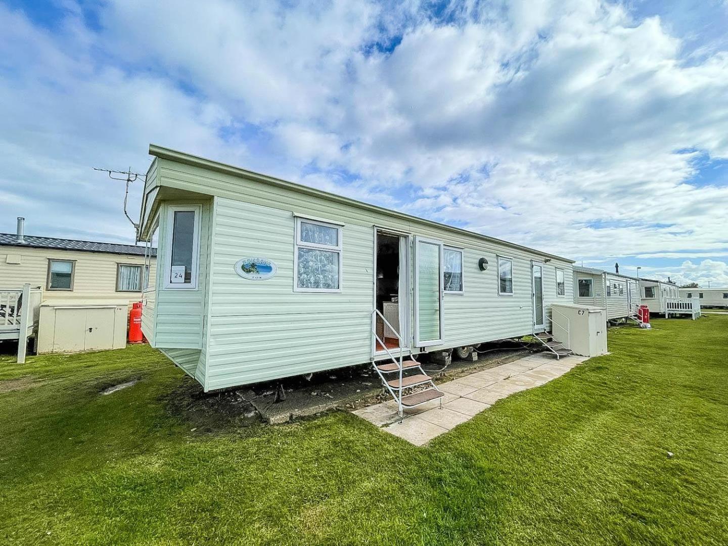 8 Berth Caravan For Hire At Heacham Holiday Park In Norfolk Ref 21024F Hotell Exteriör bild